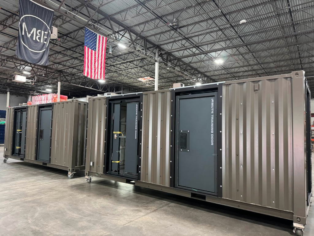 20-foot breaching rig container